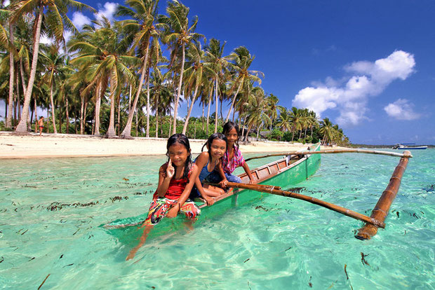 kids-in-siargao-philippines