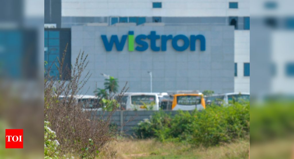 Apple, Wistron admit to lapses in payments to workers in Karnataka facility - Times of India