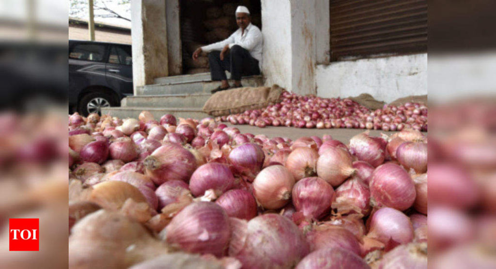 Government lifts ban on onion exports as prices plunge - Times of India