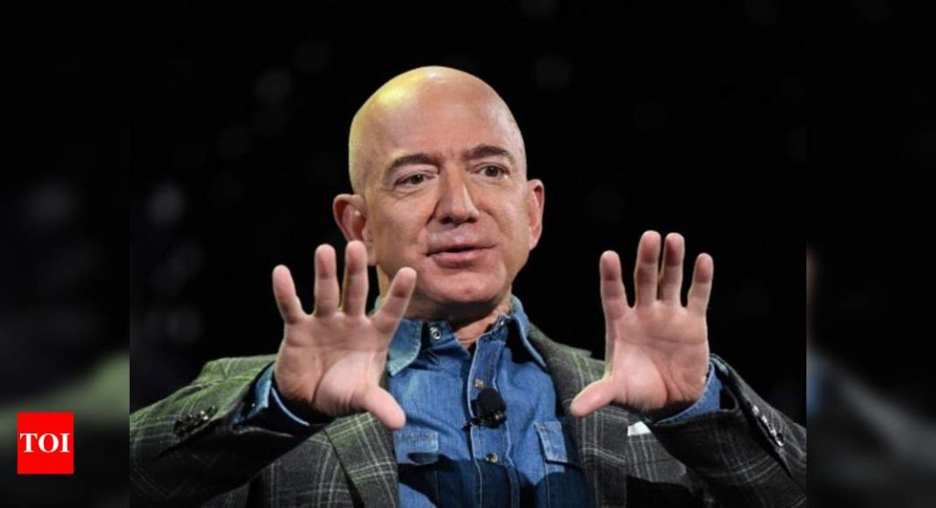 Jeff Bezos seeks $1.7 million in legal fees from girlfriend's brother - Times of India