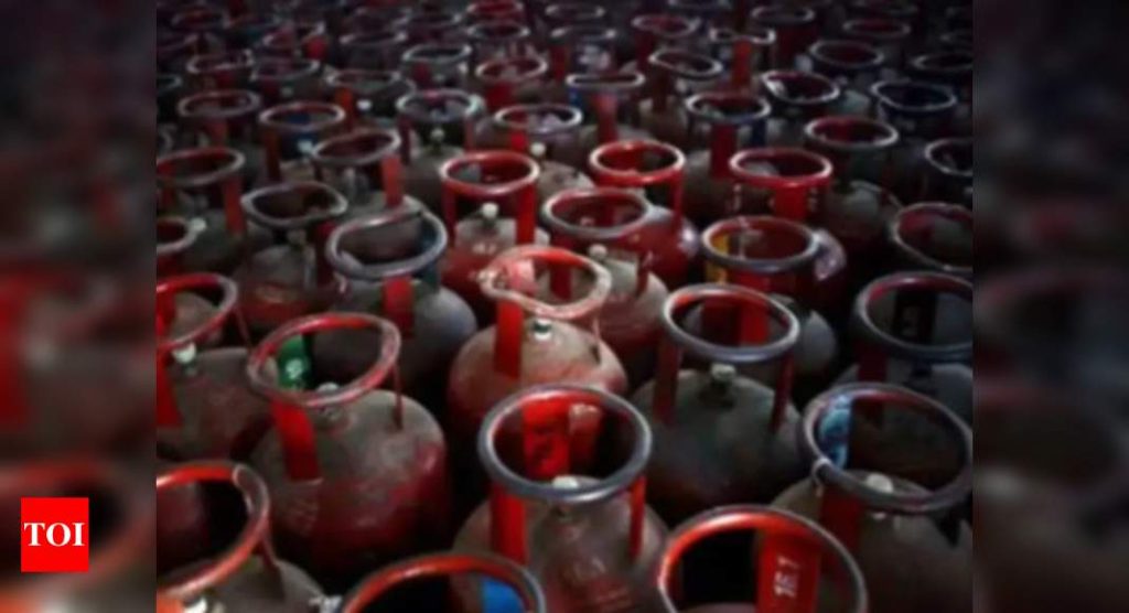 After Rs 25 hike, LPG refill price up Rs 100 in February - Times of India