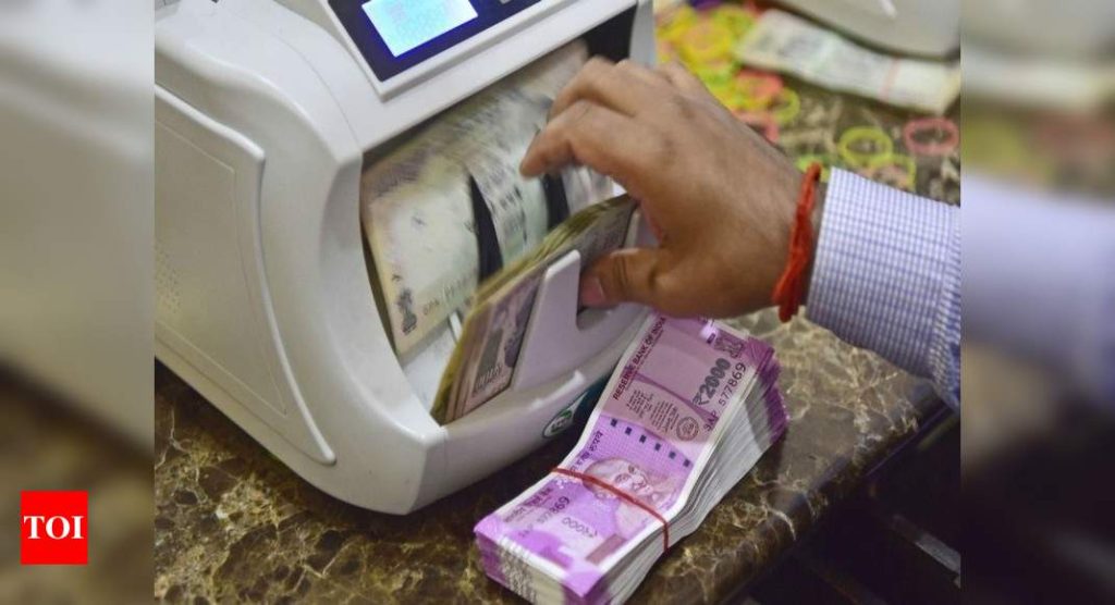 Service complaints by bank customers rise 57% to over 3 lakh: RBI report - Times of India