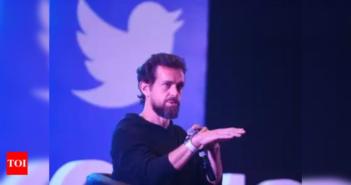 Twitter founder's auction of a tweet draws $2 million bid - Times of India