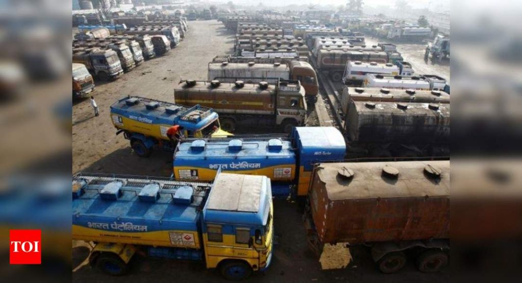 Power play: India wields oil 'weapon' to cut dependence on Saudi - Times of India
