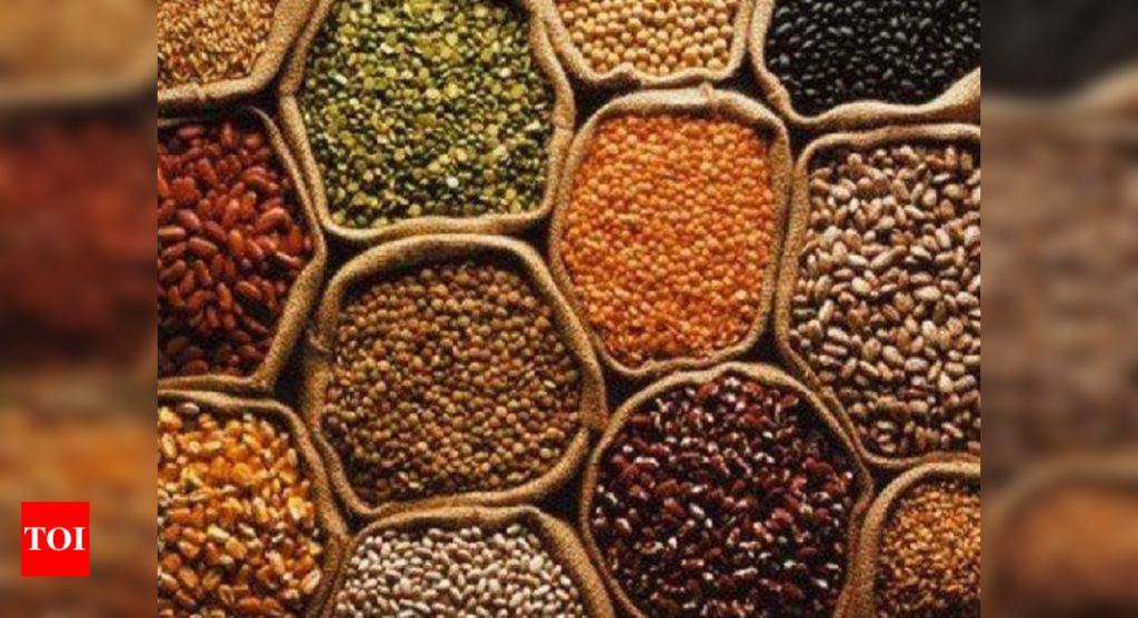 Rising prices of pulses, edible oils sear household budgets - Times of India