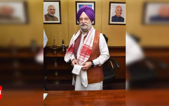 Hardeep Puri resets Saudi ties in hope of 'affordable' oil prices - Times of India