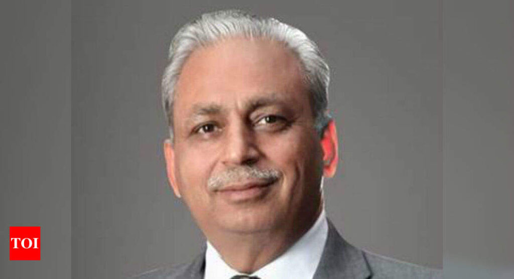 Tech Mahindra CEO’s pay down 33% in last fiscal - Times of India