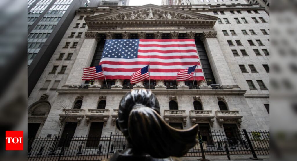 US economy grows 1.6% in Q2, back to pre-pandemic size - Times of India