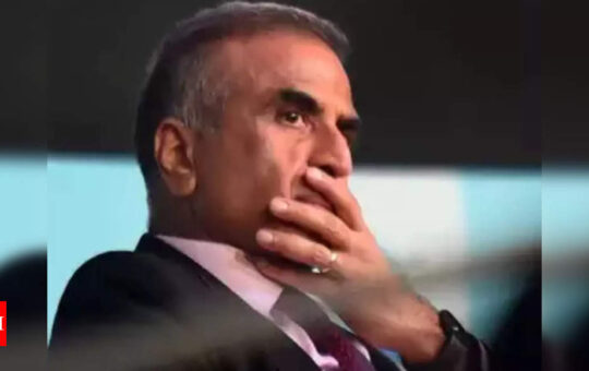 Airtel chief Sunil Mittal complains about government levies, to hike tariffs - Times of India