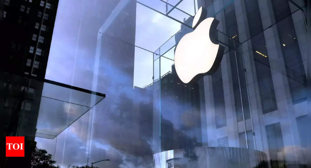Apple delays office return to at least January on Covid rise - Times of India