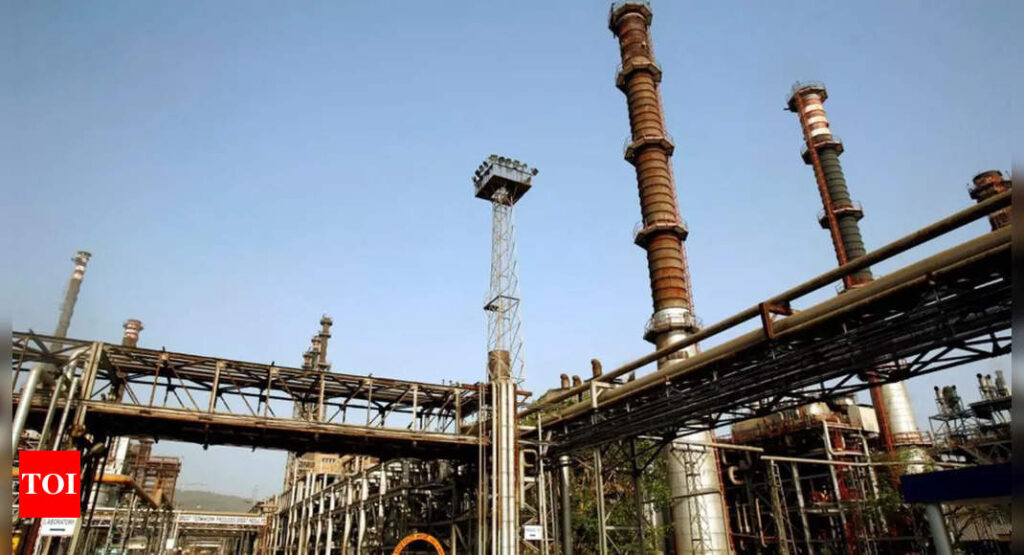 India's crude oil production continues to fall, dips 3.2% in July - Times of India