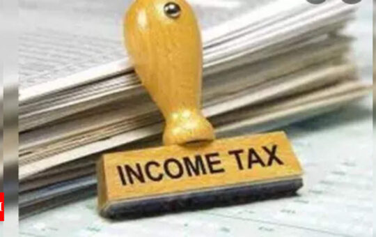 I-T refunds worth Rs 70,120 crore issued till September 6 - Times of India