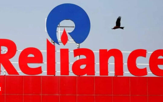 Reliance eyes stake in Glance InMobi: Report - Times of India