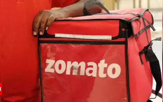 Zomato to stop grocery delivery over service ‘gaps’ - Times of India