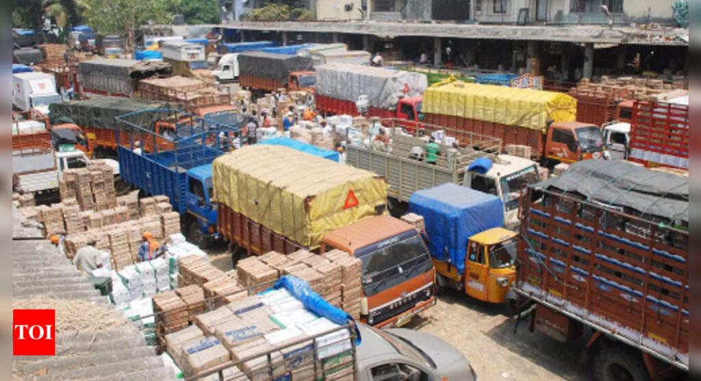 gadkari: Nitin Gadkari pitches for fixed driving hours for commercial truck drivers - Times of India