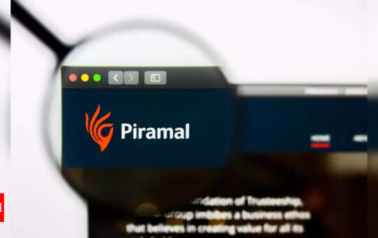 piramal:  Piramal acquires DHFL for Rs 34,000 crore - Times of India