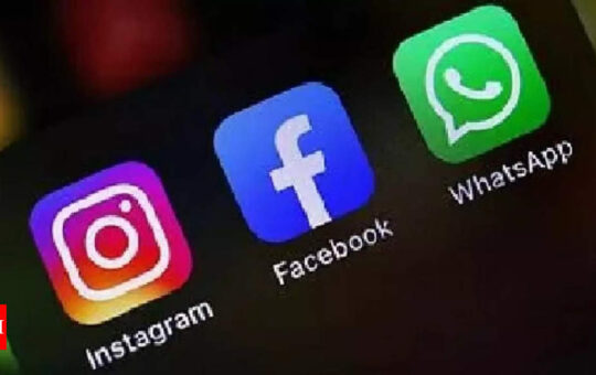 WhatsApp Down: WhatsApp, Facebook, Instagram go down simultaneously | International Business News - Times of India