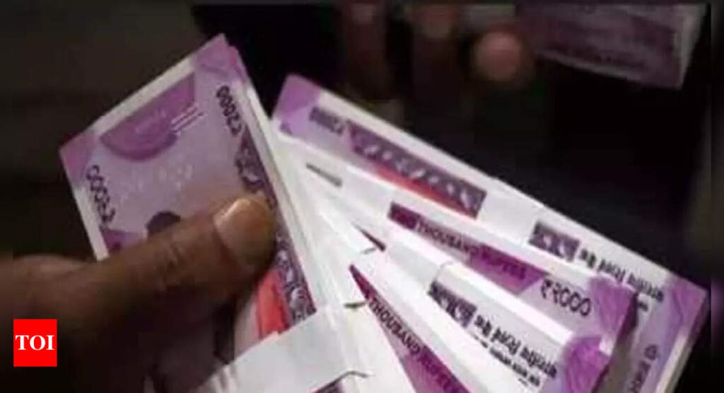 Number of Rs 2000 currency notes continue to decline; accounted for just 1.6 pc of total notes in circulation at March-end - Times of India