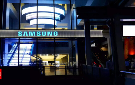 Samsung commits $356 billion in investments with 80,000 new jobs - Times of India