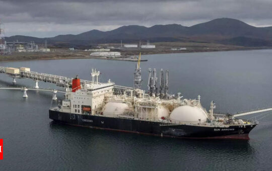 Shell in talks with Indian consortium to sell Russian LNG plant stake: Report - Times of India