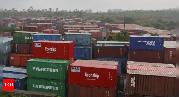 US surpasses China as India's biggest trading partner in FY22 at $119.42 bn - Times of India