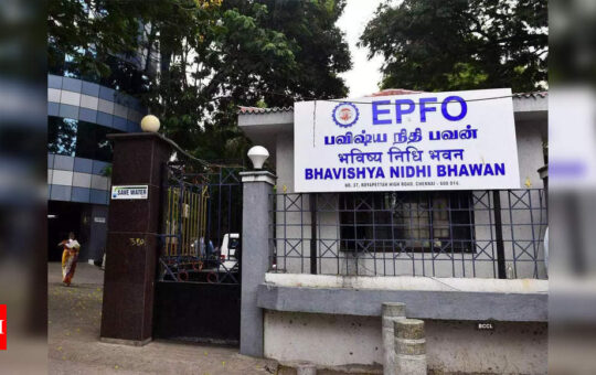 EPFO adds 17.08 lakh net subscribers in April - Times of India