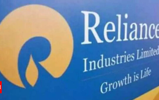 Four of top-10 firms add Rs 2.31 lakh cr in m-cap; Reliance lead gainer - Times of India