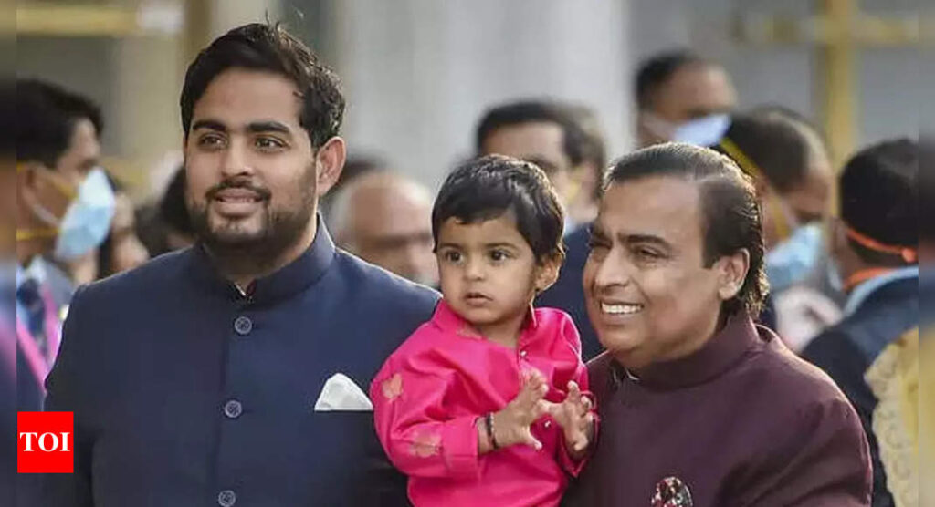 Mukesh Ambani Resign: Mukesh Ambani resigns from Reliance Jio, son Akash Ambani made chairman | India Business News - Times of India