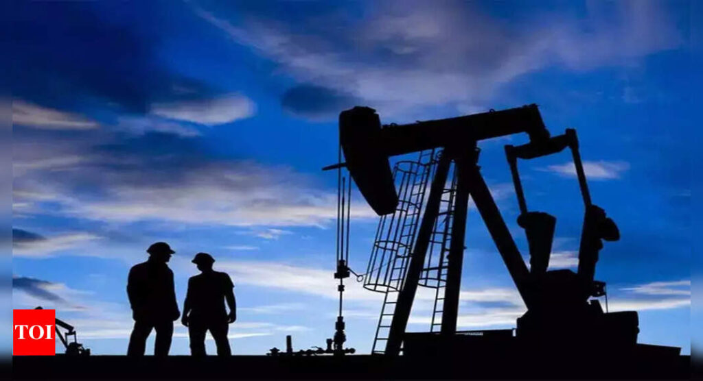 Oil prices climb, but expected US interest rate hike looms - Times of India