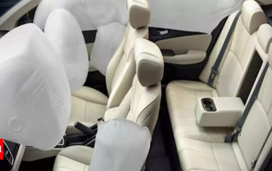Six airbags to be made mandatory in eight-seater vehicles: Gadkari - Times of India