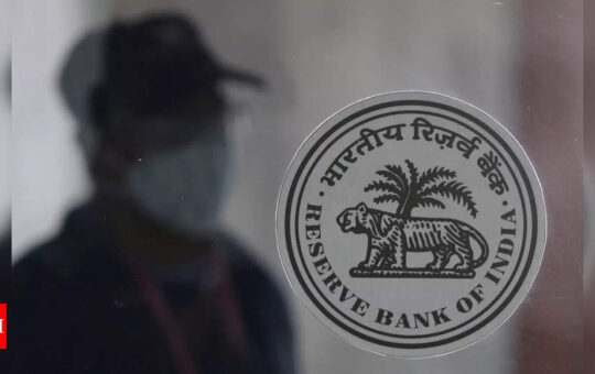 mpc:  RBI's MPC starts 3-day deliberations amid speculation of rate hike - Times of India