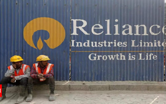 reliance: Govt loses challenge to $111 million arbitration award in dispute with Reliance/Shell - Times of India