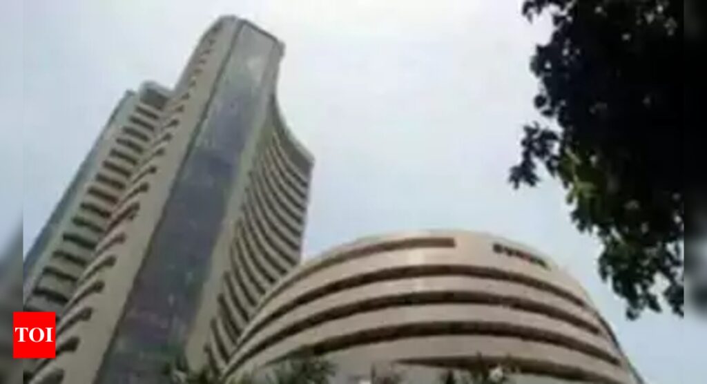 sensex:  Sensex tumbles 559 points in early trade; Nifty falls to 16,408 level - Times of India