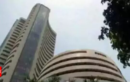 sensex:  Sensex tumbles 559 points in early trade; Nifty falls to 16,408 level - Times of India