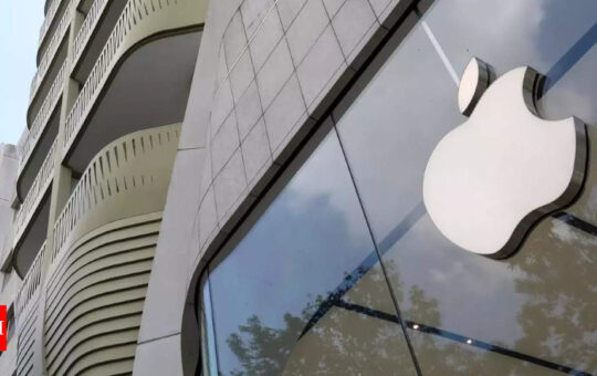 Apple joins fellow tech giants in putting a lid on hiring - Times of India