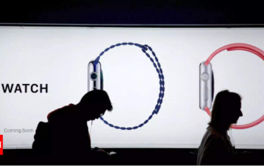 Govt warns of flaws in Apple Watch, hacking risk - Times of India
