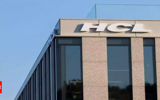 HCL falls on first-quarter profit miss, disappointing margin outlook - Times of India