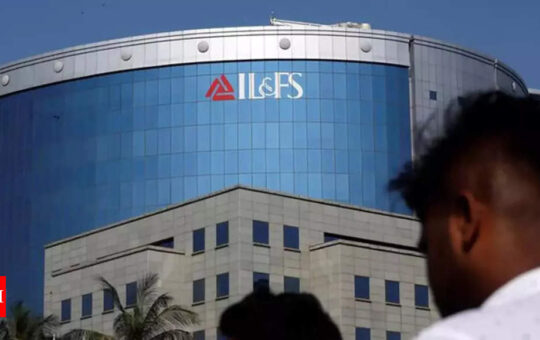 IL&FS to give creditors Rs 2k crore from Metro sale - Times of India