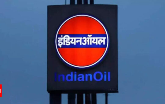 IOC Q1 Results: IOC posts Rs 1,992.53 crore net loss in Q1 on petrol, diesel price freeze | India Business News - Times of India