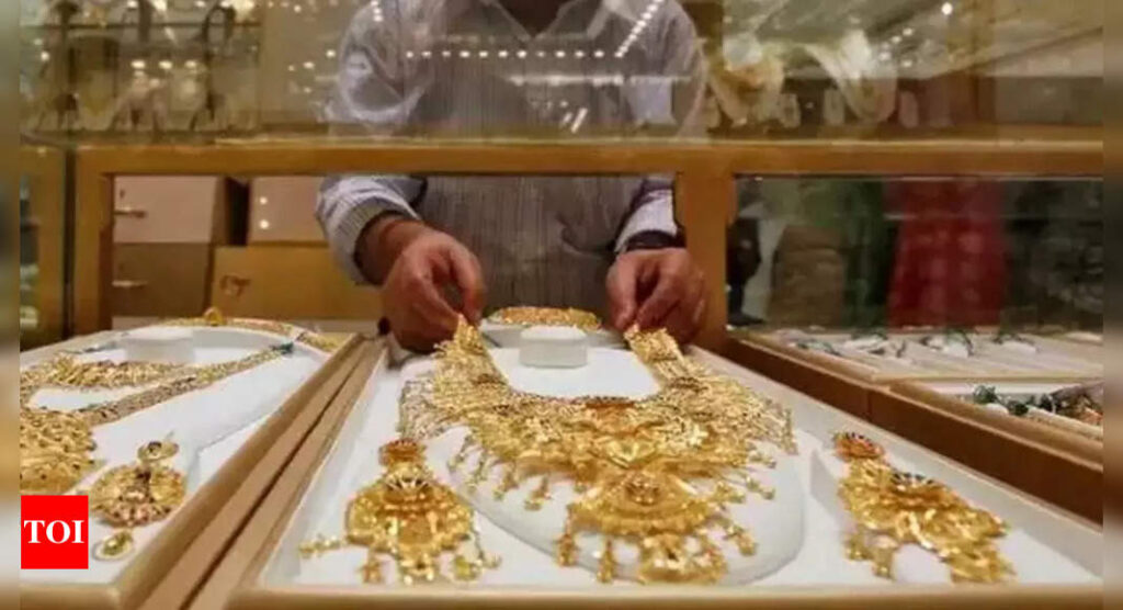 June gold imports treble y/y on price correction - Times of India