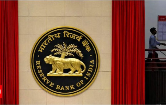 RBI moves to take rupee global, OKs international trade in currency - Times of India