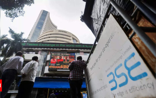 BSE's mkt cap hits new peak of Rs 283.5 lakh crore - Times of India