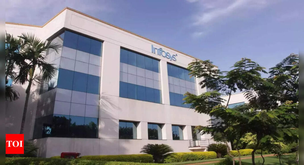 Infosys reduces average variable pay to 70% for June quarter amid margin squeeze - Times of India