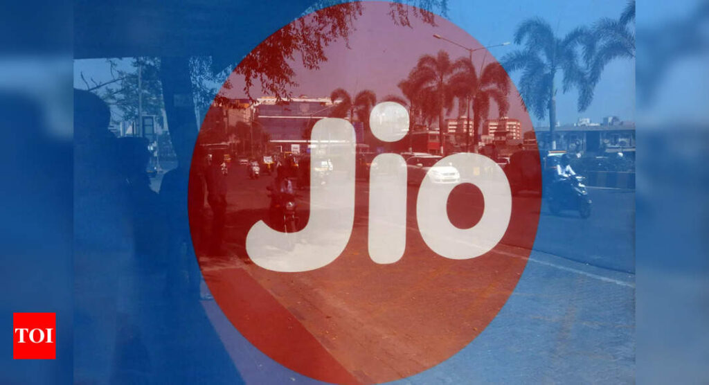 Jio to invest Rs 2 lakh cr in 5G; rollout in metros by Diwali - Times of India