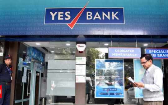 Moody's upgrades Yes Bank rating, changes outlook to 'stable' on capital raise plan - Times of India