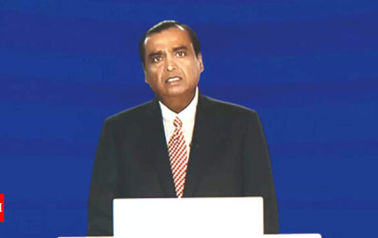 RIL to invest Rs 2 lakh crore in 5G, eyes Diwali metro launch - Times of India