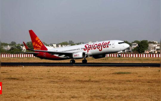 SpiceJet clears all dues with Airports Authority of India - Times of India
