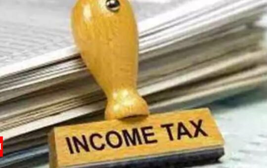 Tax raids on ex-Axis MF execs, brokers reveal illegal funds - Times of India