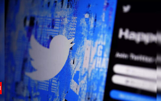 Twitter reshuffles 'health' team amid spam bot debate - Times of India