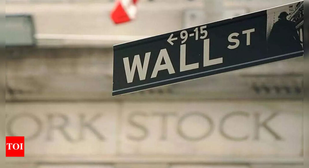 Wall St slumps more than 1% on fears of aggressive Fed - Times of India